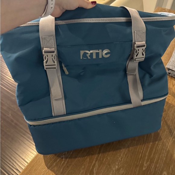 Rtic cooler bag - Picture 1 of 8